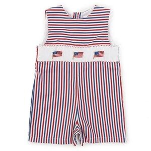 NWT Edgehill Collection
Boys Round Neck Sleeveless Smocked American Flag